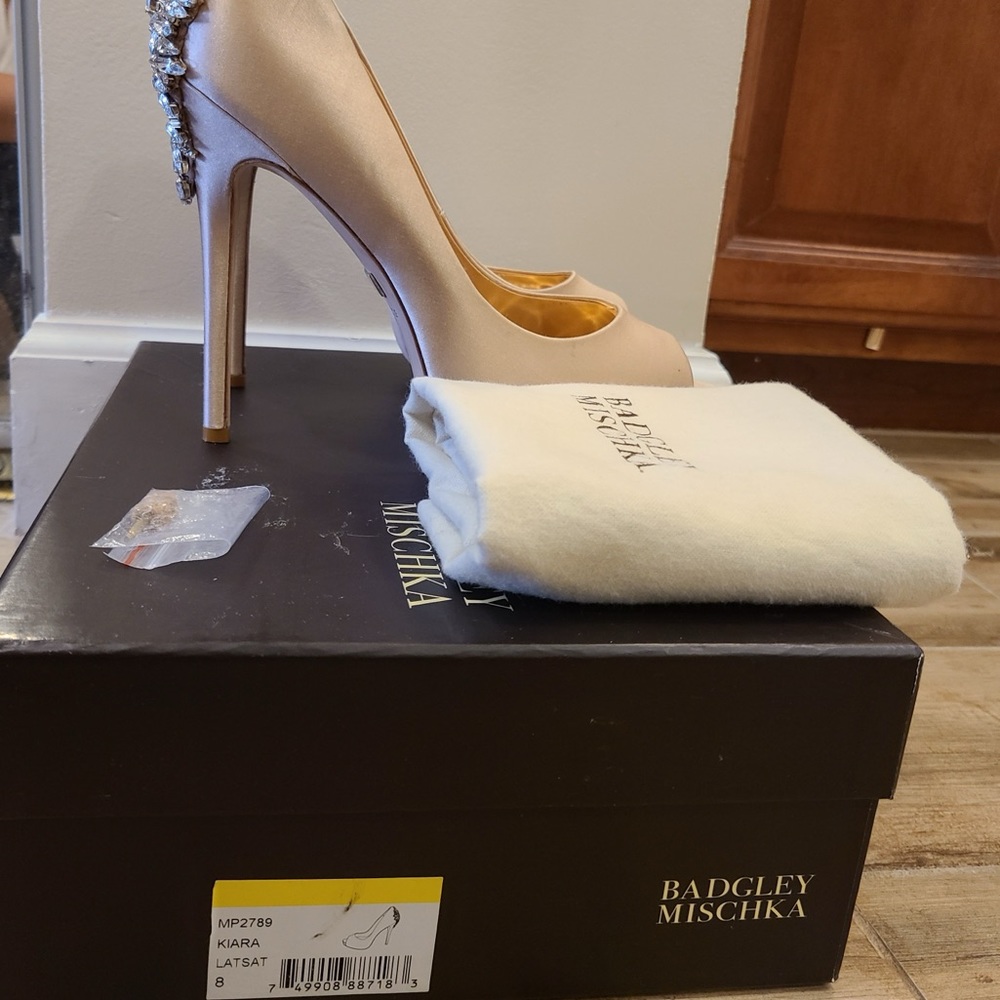 Worn Once To Try On Within Home. Color Latte Sati… - image 4